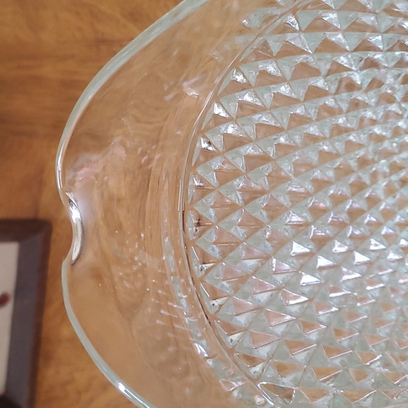 Indiana Glass Diamond Point Pitcher 🖤 - Picture 7 of 9